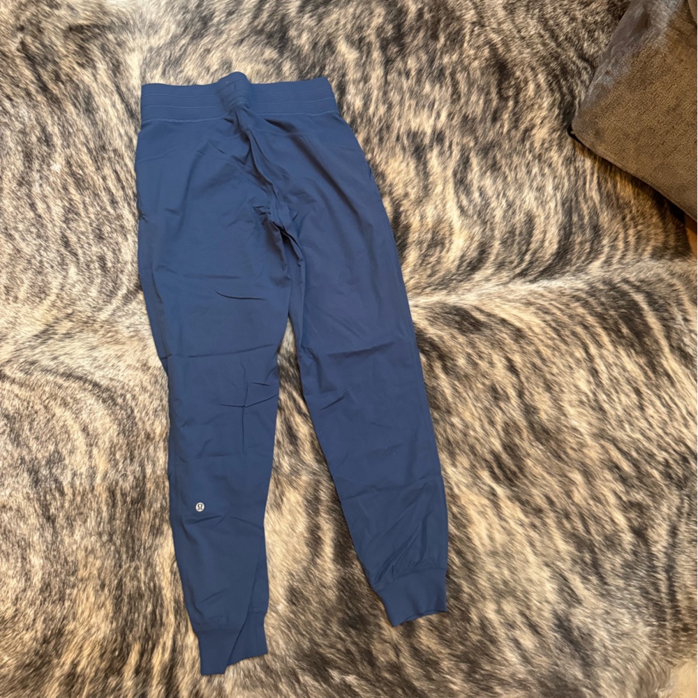 Lulu lemon dance studio joggers Navy Blue Pants - Picture 2 of 2